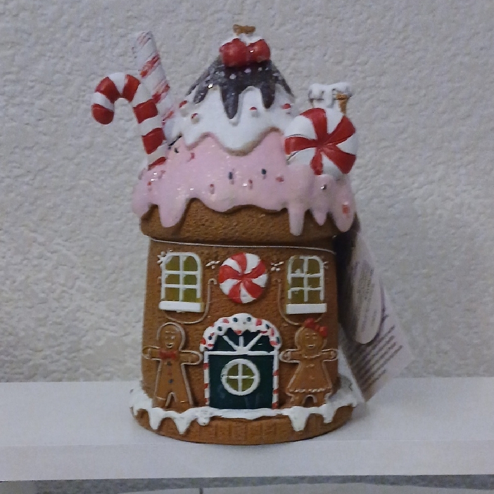 Gingerbread House Holiday Decoration
